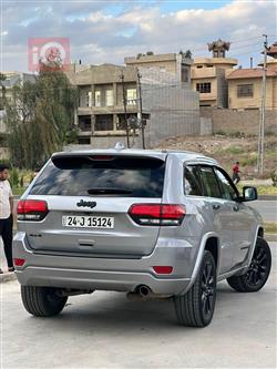 جيب جراند شيروكي